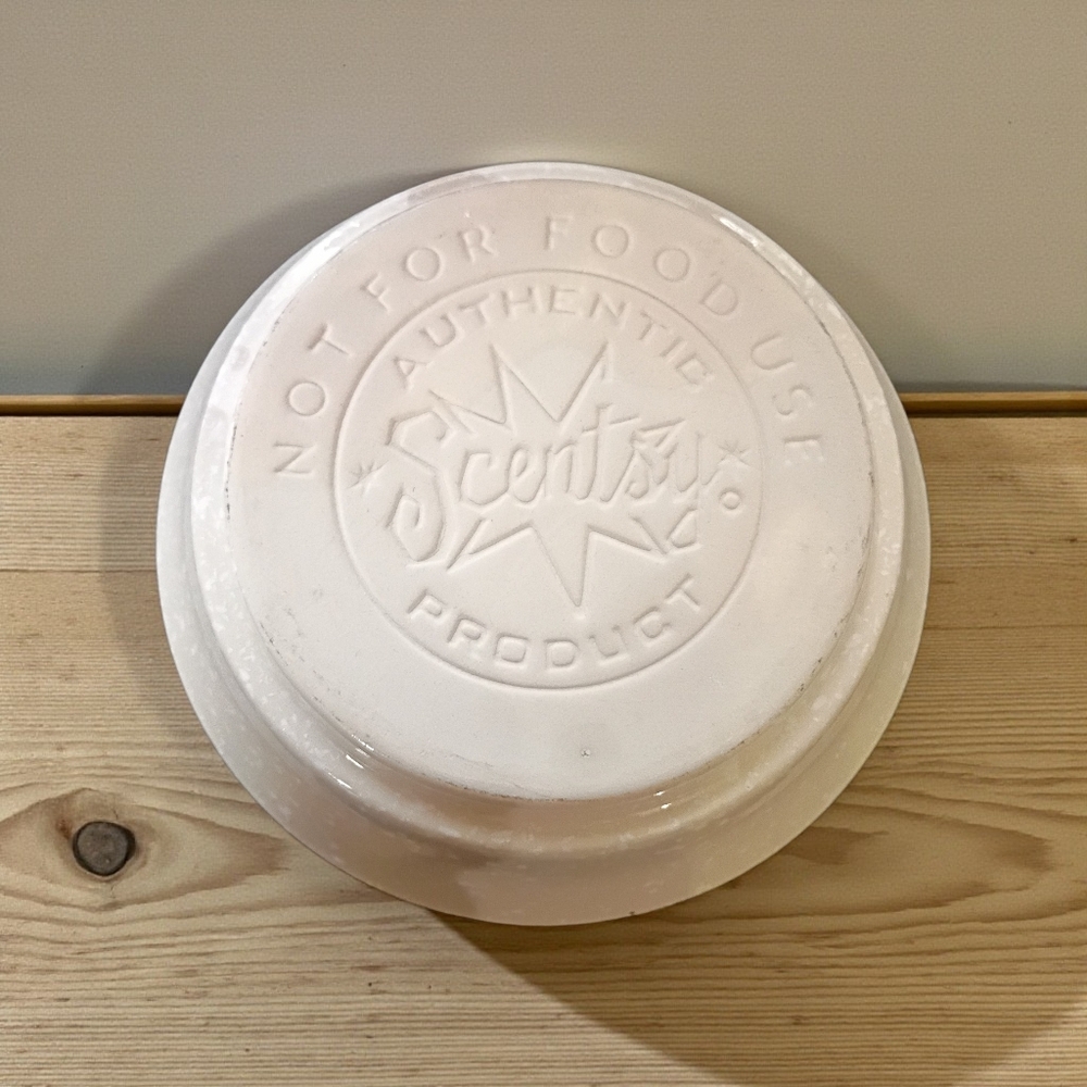 Scentsy Replacement Warmer Dish Cream Black
